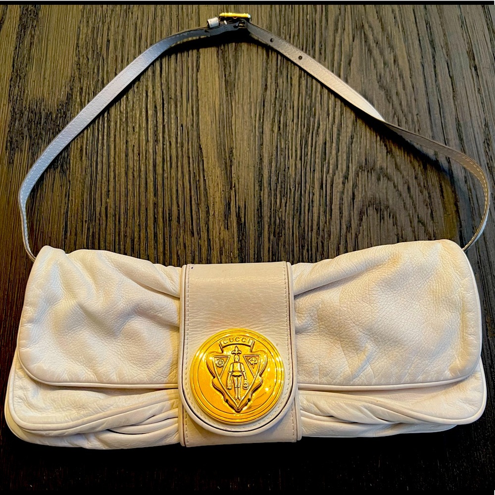 White leather and gold Gucci papillon evening bag. 100% authentic